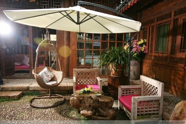 Blossom Hill Hotel Neverland (Lijiang)